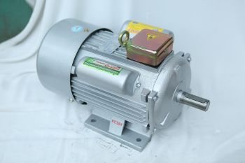 Động cơ: 3.5KW-1500 Vòng/phút ~220V Vỏ Gang